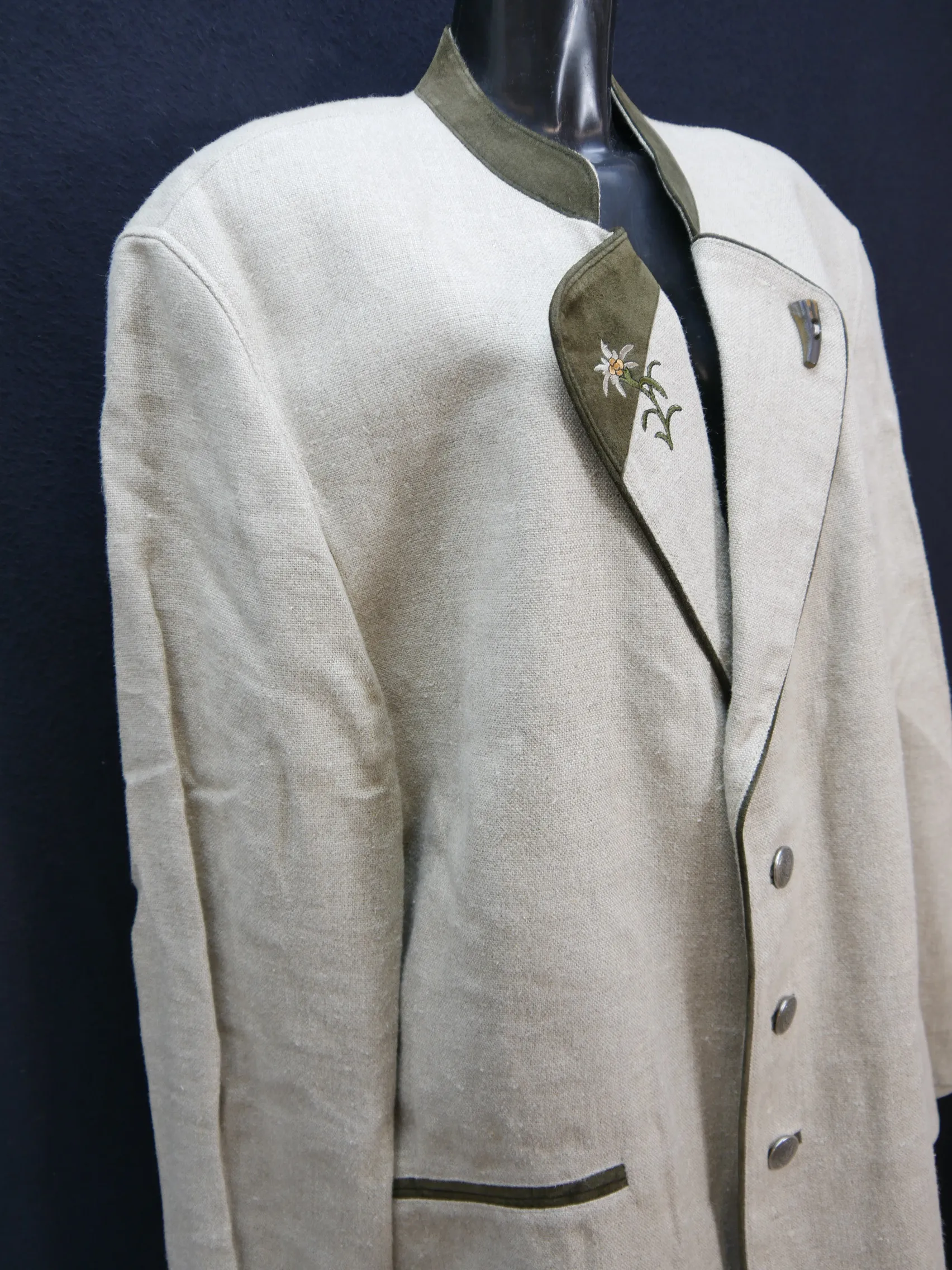 by h.moser beige mit Edelweißstickerei tolle Herren Trachtenjacke Janker Gr.58
