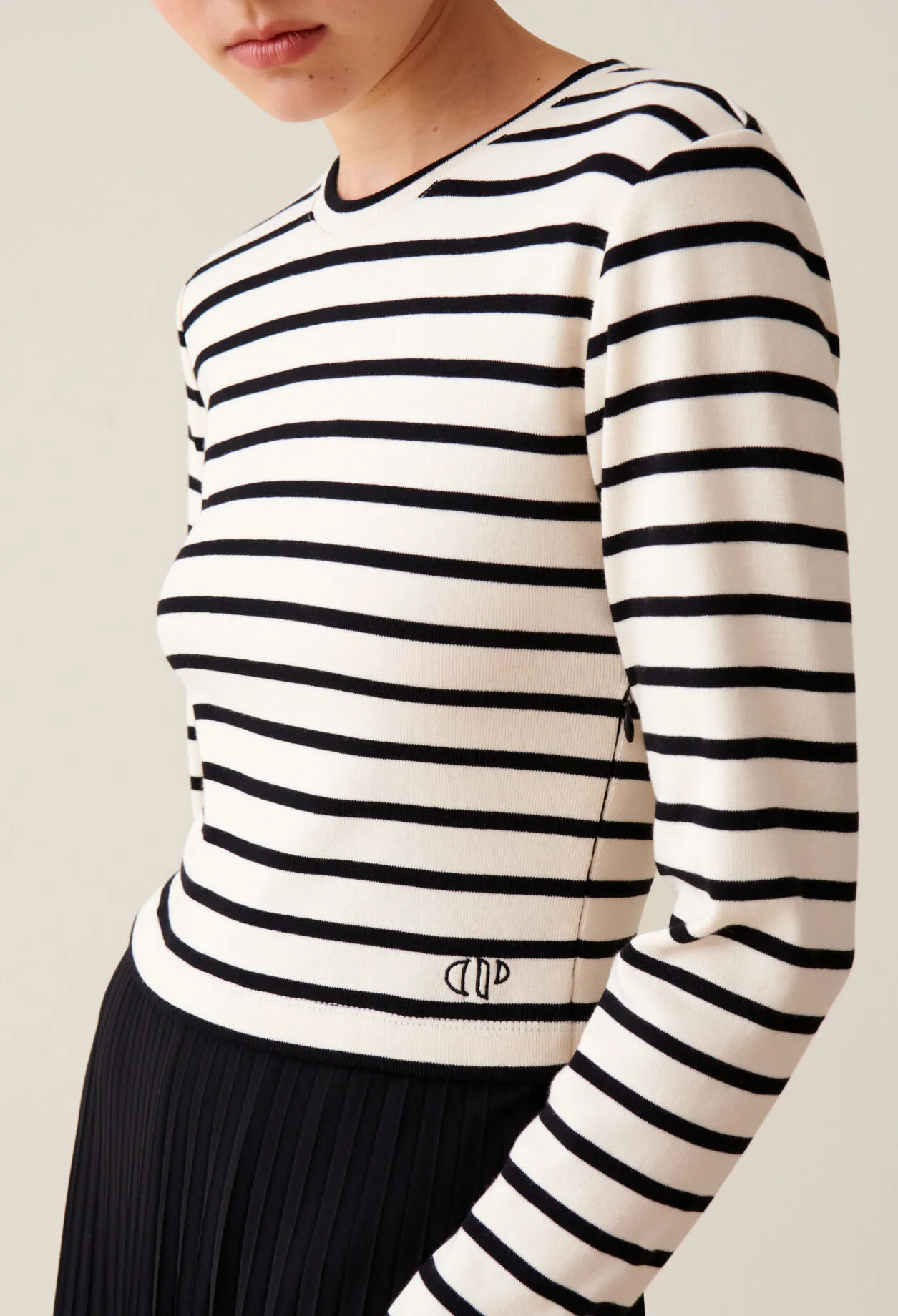 Gestreiftes Twist-Kleid