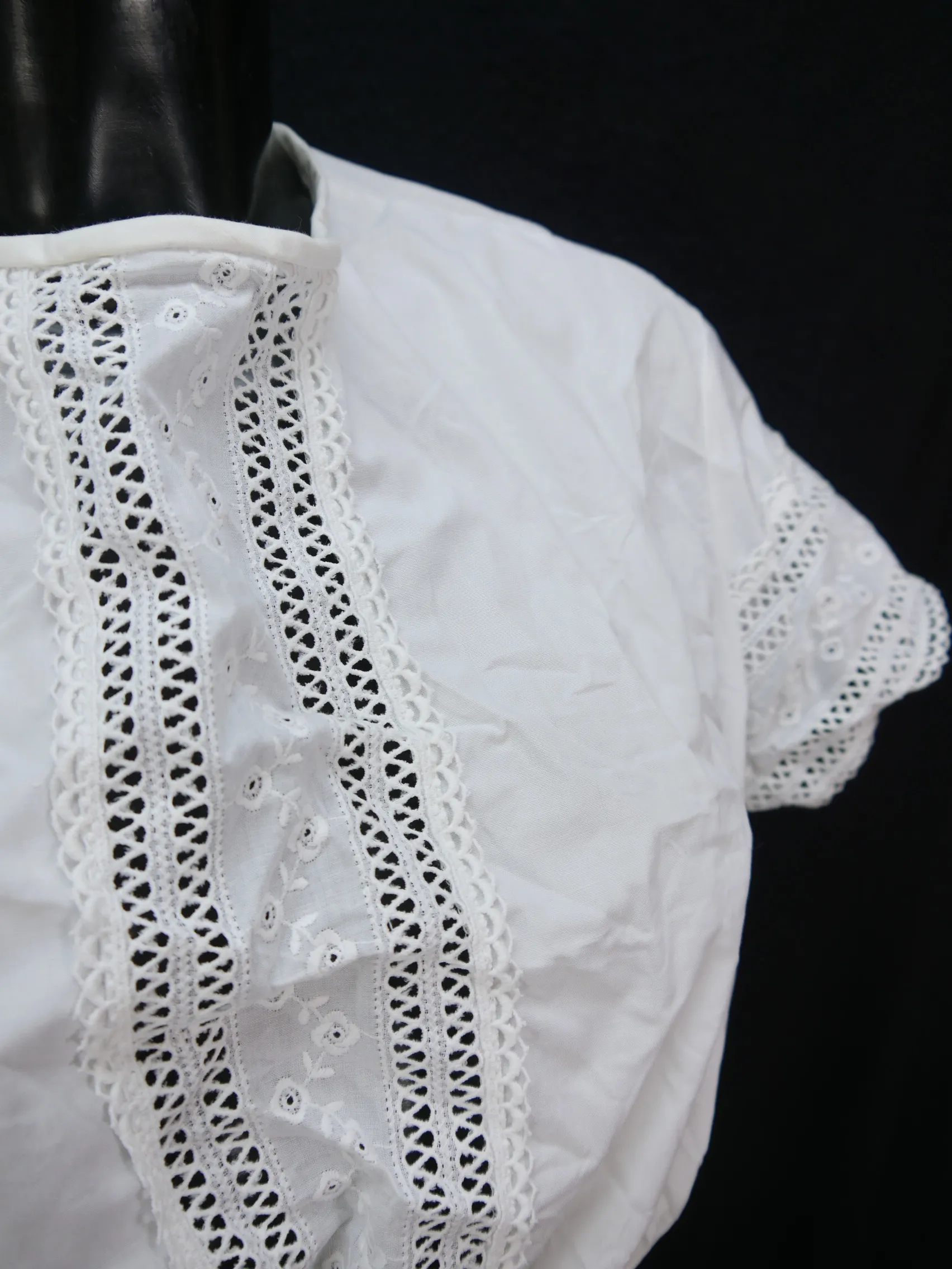Gr.42 Dirndlbluse süße Bluse für Dirndl mit toller Spitze Trachtenbluse B8913