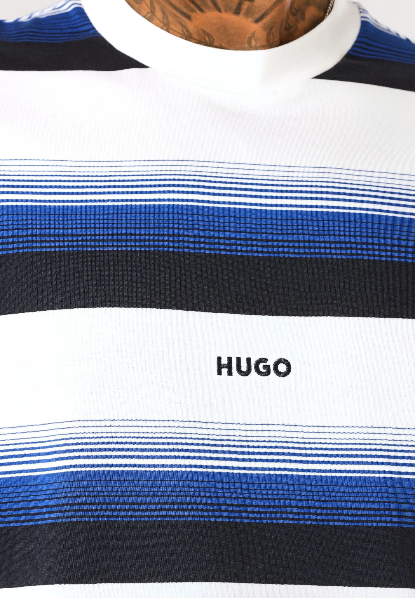 HUGO BLUE Loose-Fit Langarmshirt aus Baumwoll-Jersey mit Querstreifen 10755448