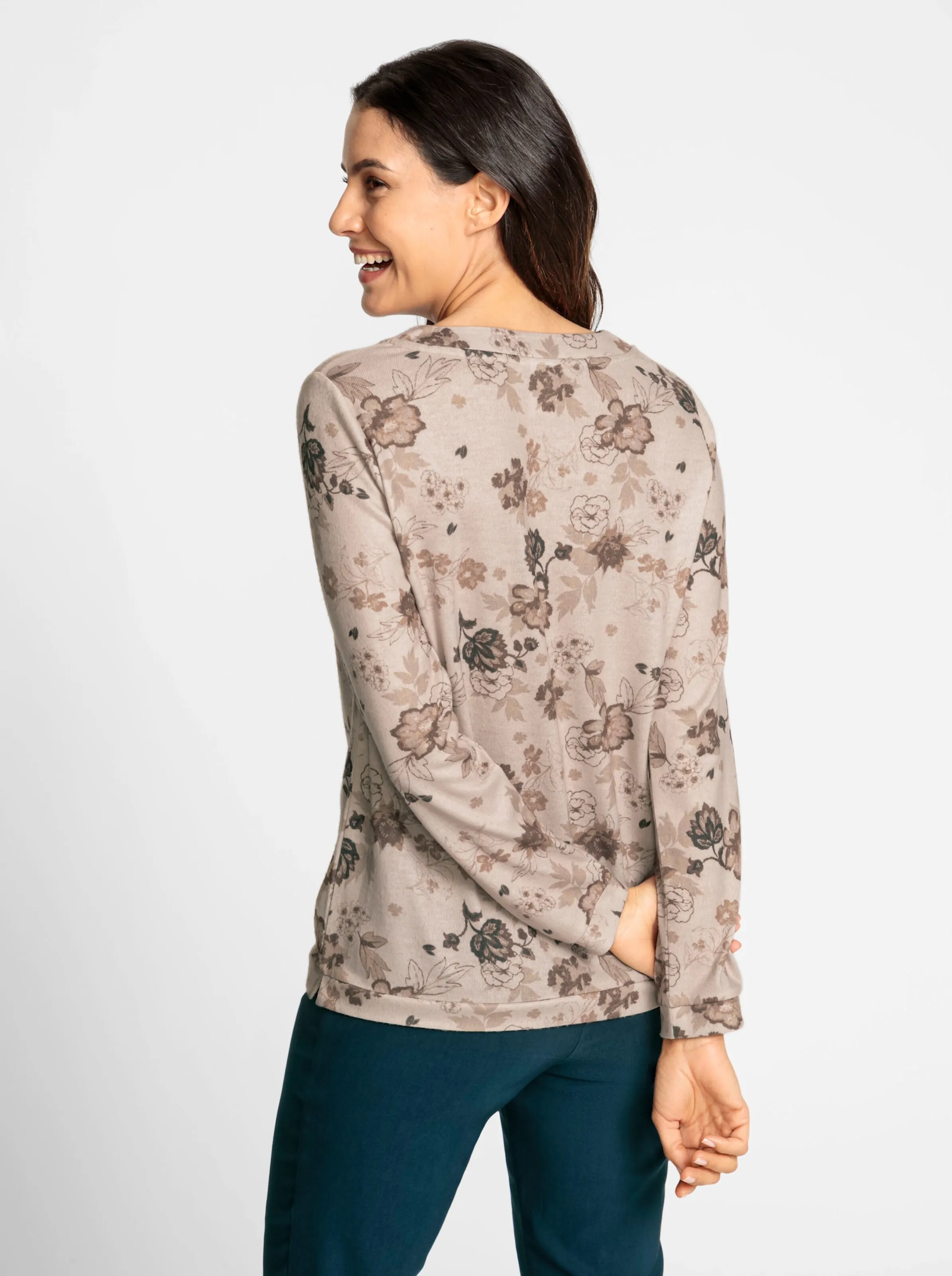 Pullover in elfenbein-beige-bedruckt