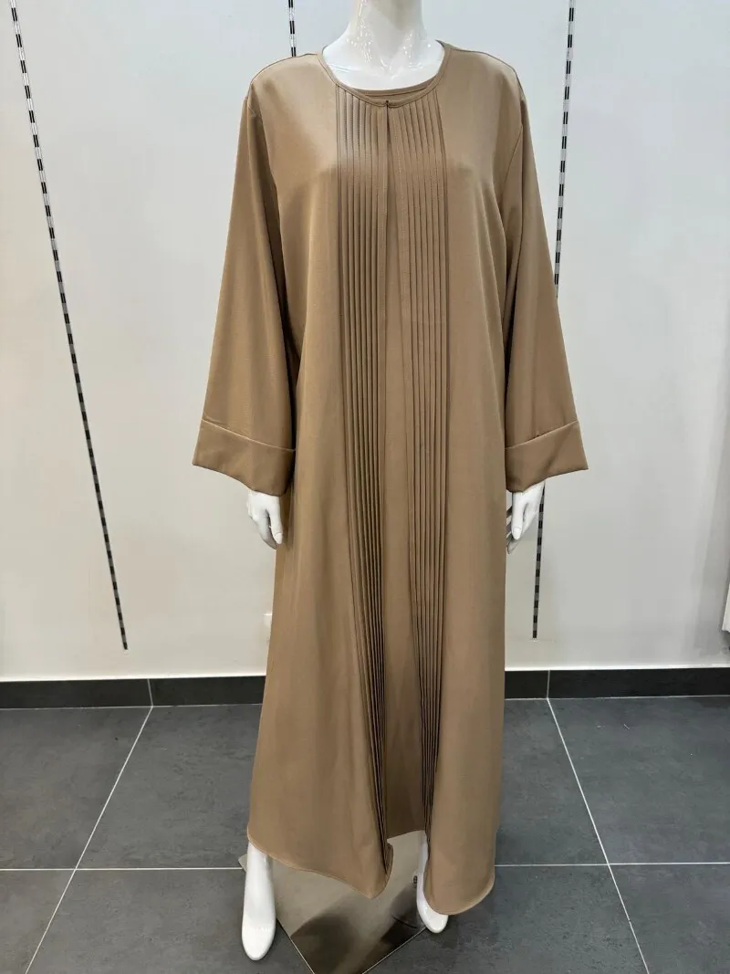 Set mit Unterkleid und Weste