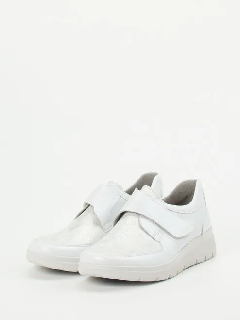 Slipper-25837940001