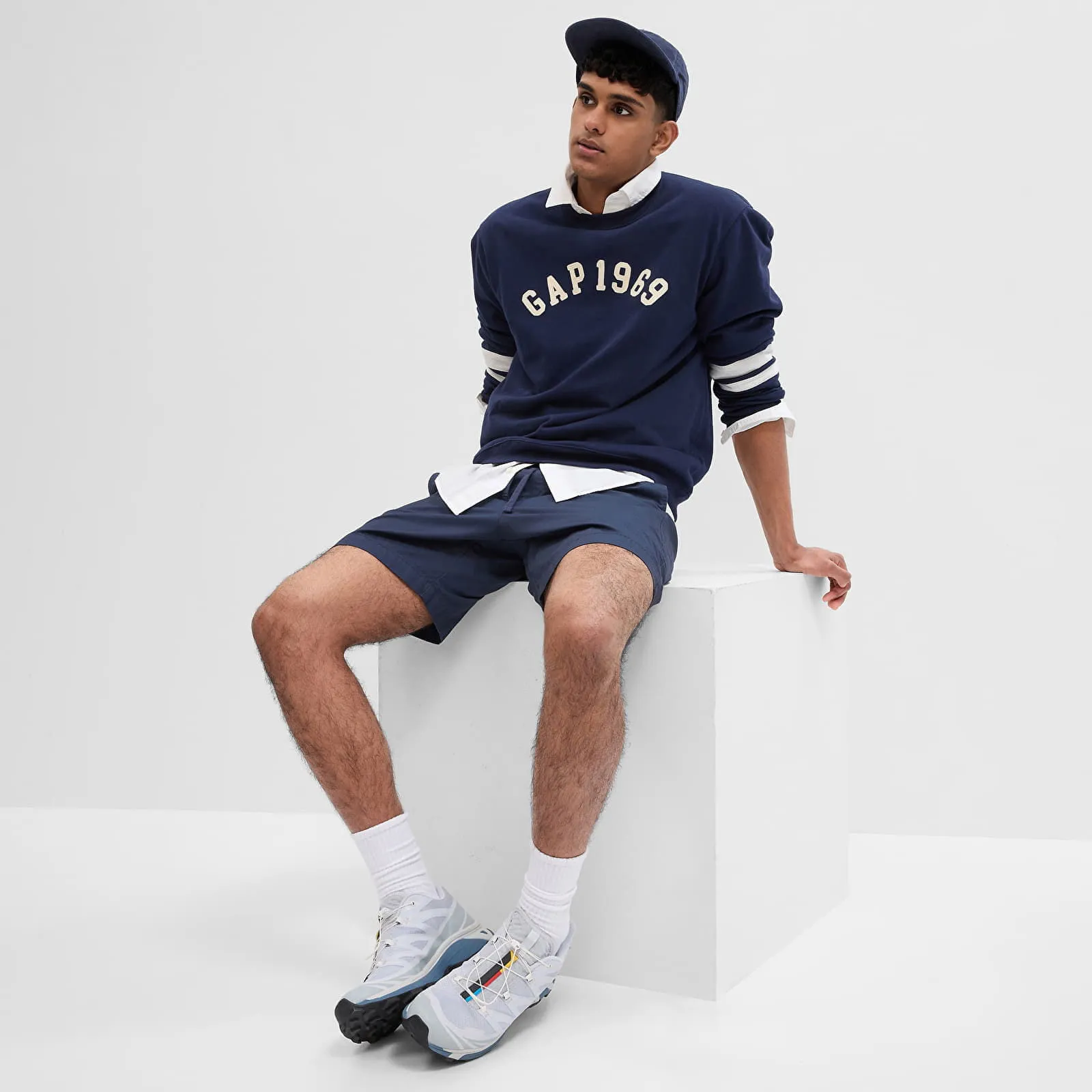 Sweatshirt GAP Logo Crewneck Sweatshirt Tapestry Navy 664496-01